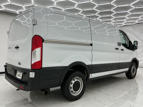 Used 2021 Ford Transit 250 Low Roof RWD image 12