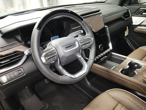 New 2026 GMC Acadia Denali Ultimate w/ LPO, Floor Liner Package image 25