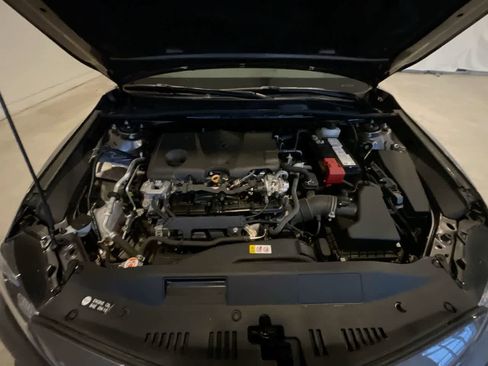 Certified 2022 Toyota Camry SE image 25