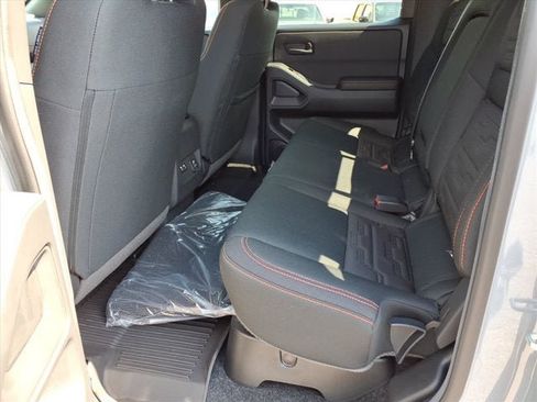 New 2026 Nissan Frontier PRO-4X w/ Pro-4x Convenience Package AWD/4WD image 5