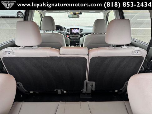 Used 2016 Honda Pilot Touring image 13