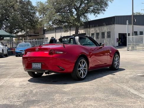 Used 2022 MAZDA MX-5 Miata Grand Touring RWD image 6
