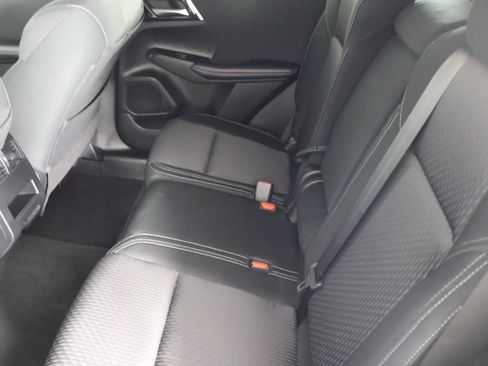 Used 2024 Mitsubishi Outlander ES image 47