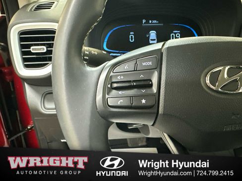 Certified 2023 Hyundai Venue Limited image 22