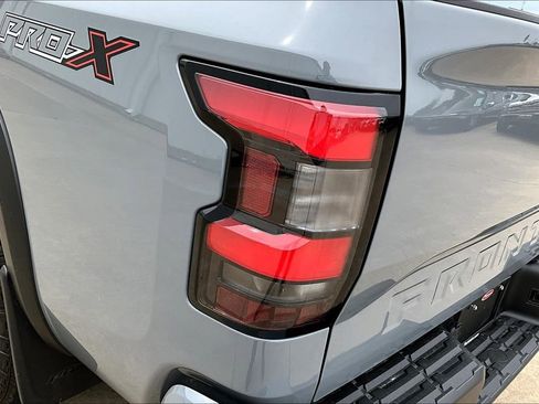 Used 2023 Nissan Frontier Pro-X w/ Technology Package image 38