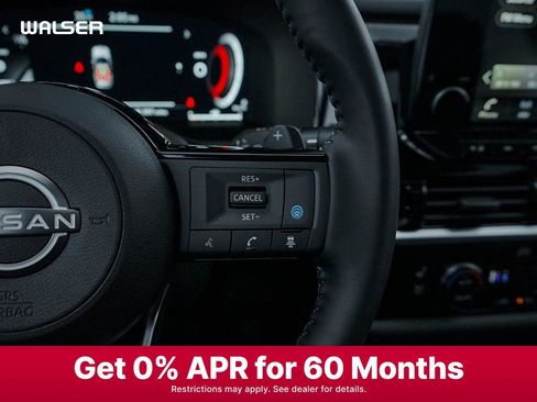 New 2025 Nissan Pathfinder Platinum w/ Black Appearance Package image 22