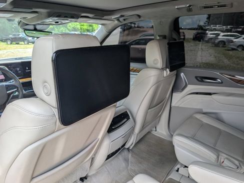 Used 2021 Cadillac Escalade Sport Platinum RWD image 27