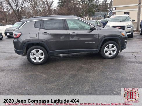 Used 2020 Jeep Compass Latitude w/ Popular Equipment Group AWD/4WD image 2