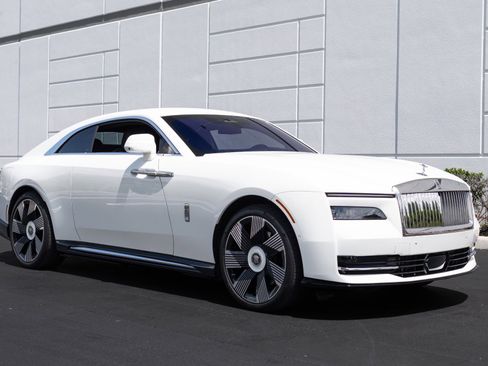 Used 2024 Rolls-Royce Spectre w/ Spectre Launch Package image 4