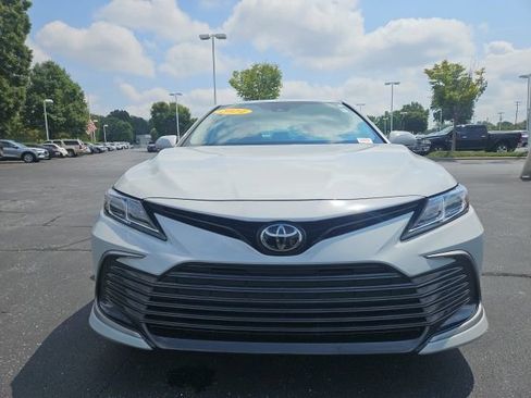 Used 2024 Toyota Camry LE FWD image 4