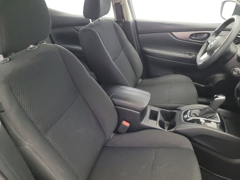 Used 2018 Nissan Rogue Sport S image 21