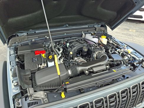 New 2026 Jeep Gladiator Mojave w/ Safety Group AWD/4WD image 20