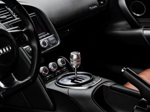 Used 2008 Audi R8 V8 image 49