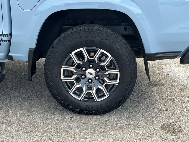 Certified 2025 Chevrolet Colorado Z71 w/ Technology Package AWD/4WD image 13