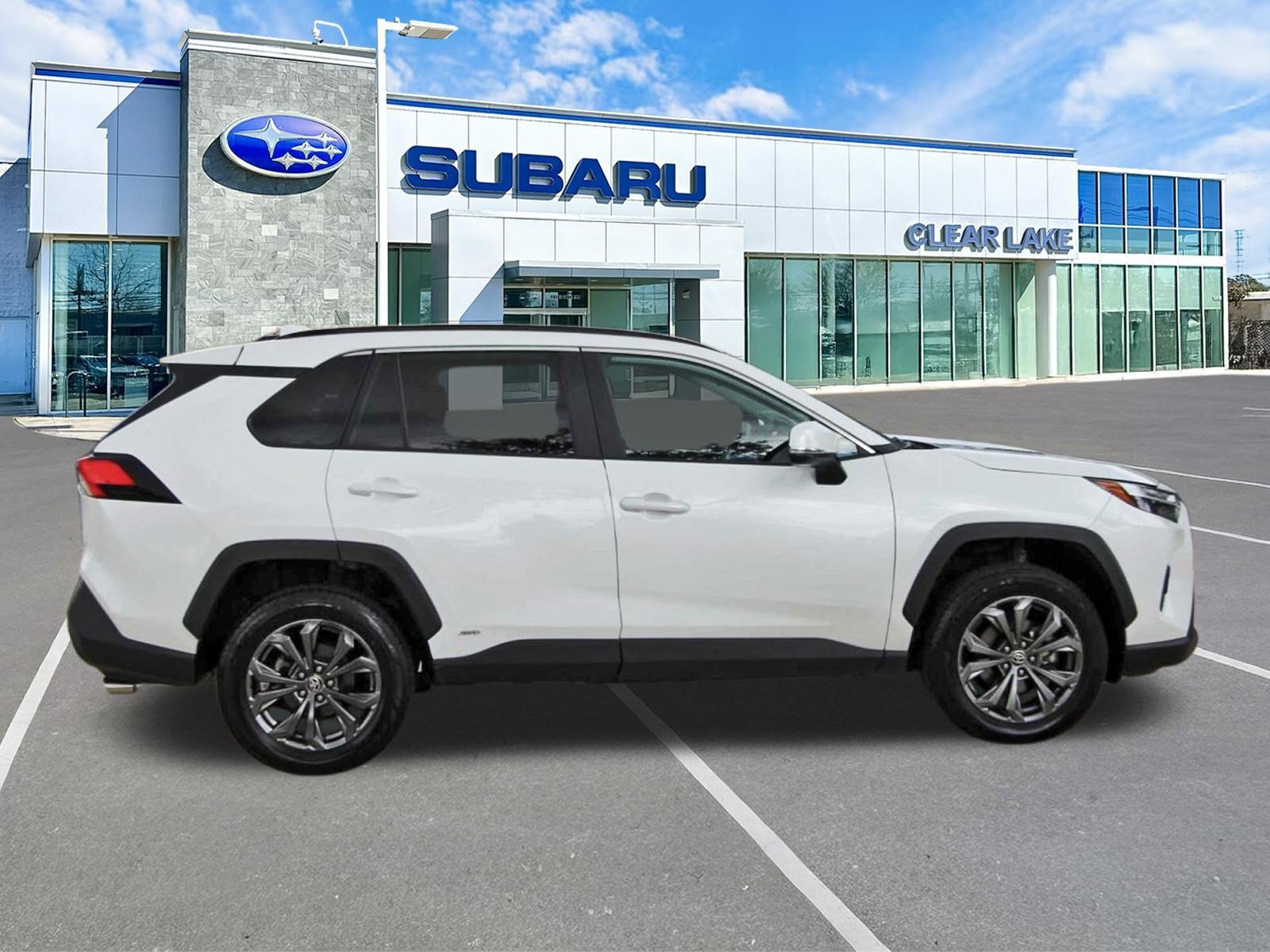 Used 2024 Toyota RAV4 XLE Premium w/ Weather Package AWD/4WD image 7