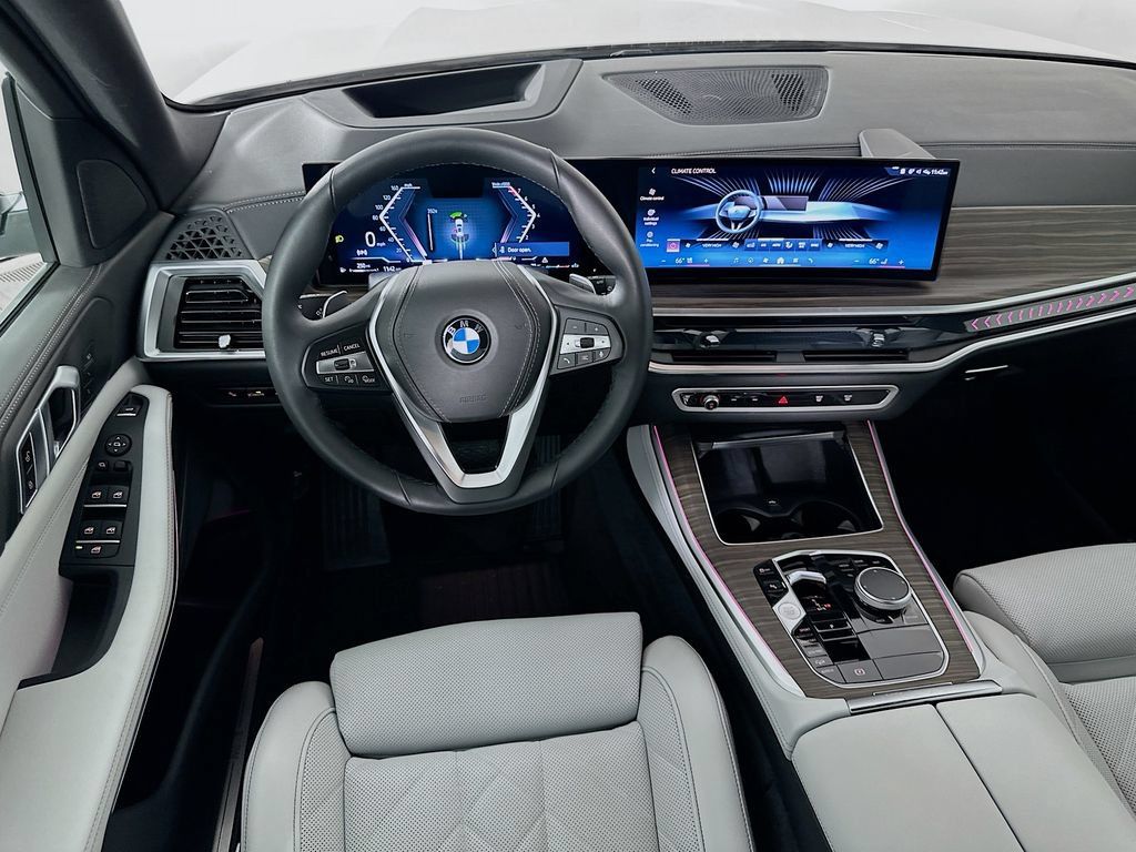 Certified 2024 BMW X5 xDrive40i w/ Parking Assistance Package AWD/4WD image 23