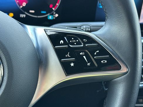 Certified 2025 Mercedes-Benz GLA 250 image 29