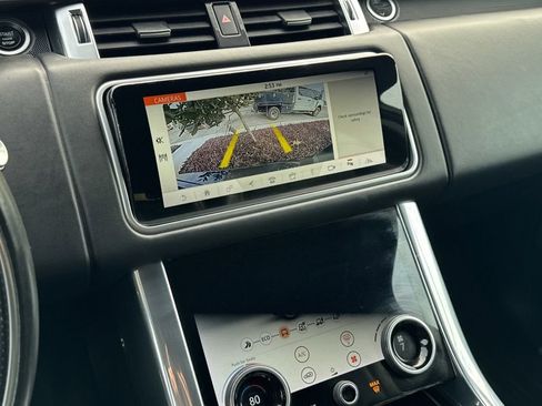 Used 2020 Land Rover Range Rover Sport HSE Dynamic image 12