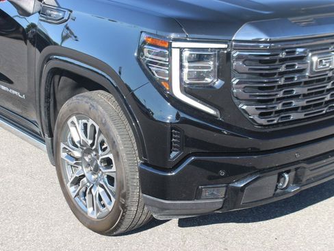 Used 2024 GMC Sierra 1500 Denali Ultimate AWD/4WD image 9