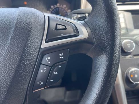 Used 2018 Ford Fusion SE FWD image 20
