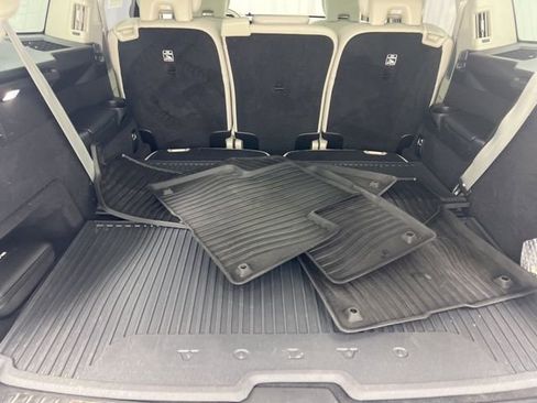 Used 2023 Volvo XC90 T8 Ultimate w/ Protection Package Premier image 9