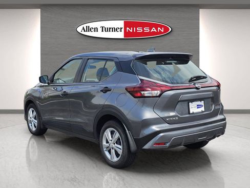 Used 2024 Nissan Kicks S image 8