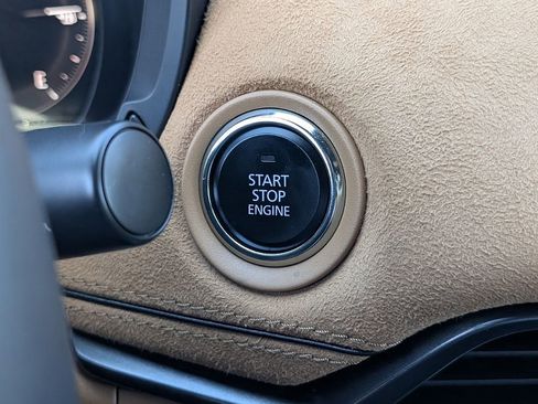 Certified 2025 MAZDA CX-70 3.3 Turbo S w/ Premium Plus image 32