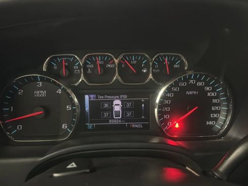 Used 2017 Chevrolet Silverado 1500 LT w/ All Star Edition AWD/4WD image 10