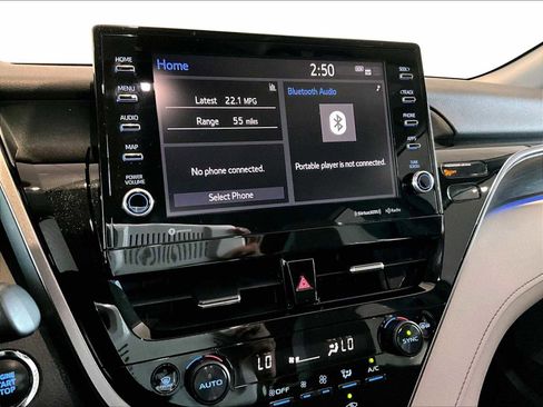 Used 2022 Toyota Camry XLE w/ Carpet Mat Package (TMS) image 19