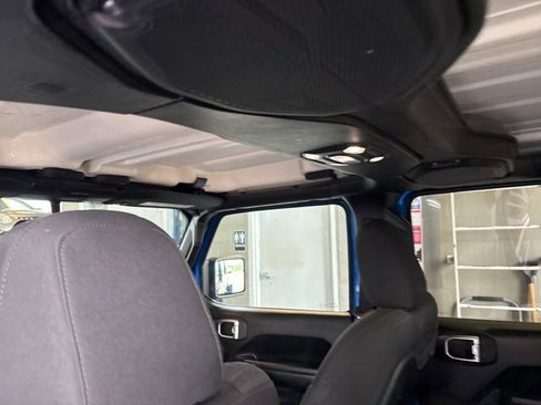 Used 2021 Jeep Wrangler Unlimited Rubicon image 15