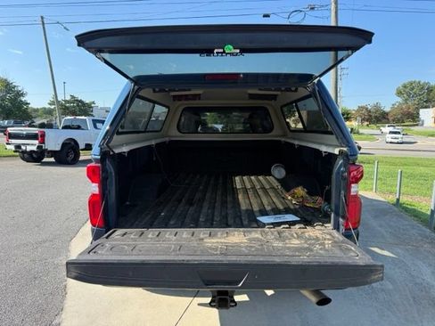 Used 2021 Chevrolet Silverado 2500 Custom w/ Custom Value Package AWD/4WD image 12
