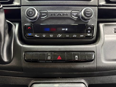 Used 2025 RAM ProMaster 2500 w/ Convenience Group FWD image 22