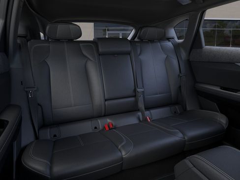 New 2025 Cadillac Optiq Luxury 1 image 38