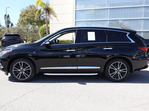 Certified 2017 INFINITI QX60 FWD w/ Premium Plus Package image 6