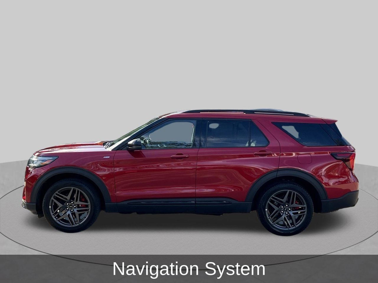 Used 2025 Ford Explorer ST-Line w/ ST-Line Street Pack AWD/4WD image 2