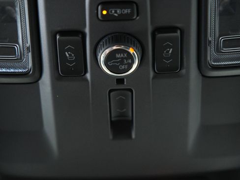 Used 2025 GMC Yukon Denali AWD/4WD image 48