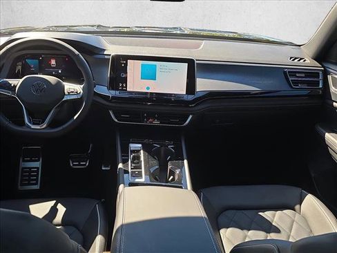 New 2026 Volkswagen Atlas Cross Sport SEL Premium R-Line image 15