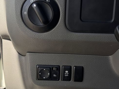 Used 2020 Nissan NV 2500 SV RWD image 20