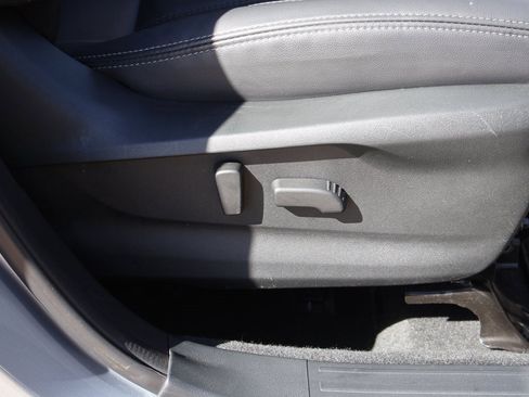 Used 2024 Subaru Forester Touring w/ Convenience Package image 11