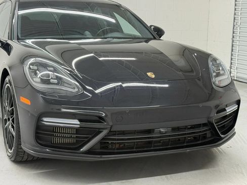 Used 2017 Porsche Panamera Turbo w/ Sport Chrono Package AWD/4WD image 35