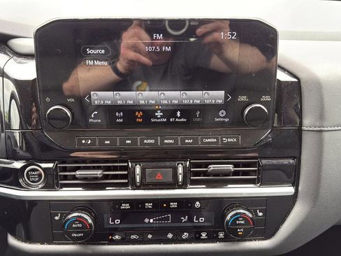 Certified 2023 Nissan Pathfinder SL AWD/4WD image 8