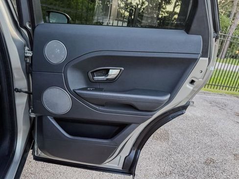 Used 2013 Land Rover Range Rover Evoque Pure Plus image 25