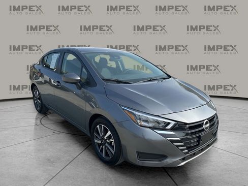 Used 2025 Nissan Versa SV image 7