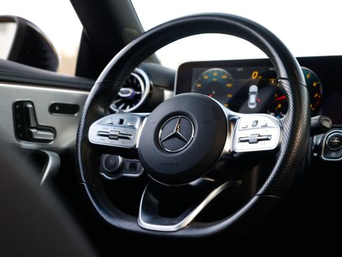 Used 2020 Mercedes-Benz CLA 250 image 33