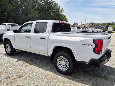 New 2026 Chevrolet Colorado W/T w/ WT Convenience Package II AWD/4WD image 8