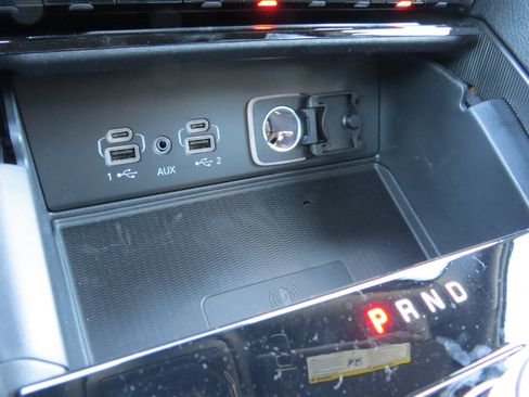 New 2025 Jeep Grand Cherokee Altitude image 29