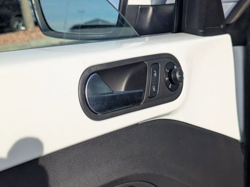 Used 2019 Volkswagen Beetle 2.0T SE image 17