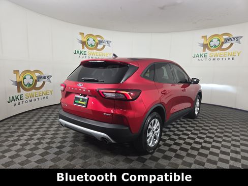 Used 2025 Ford Escape Active AWD/4WD image 9