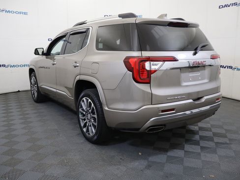Used 2022 GMC Acadia Denali w/ Denali Ultimate Package image 9