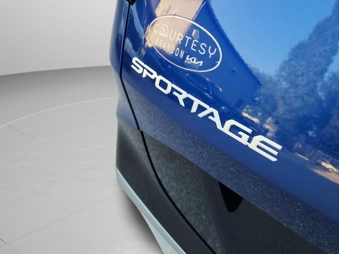 Certified 2025 Kia Sportage SX FWD image 31
